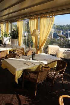 Hotel La Terrazza Peschiera del Garda Exterior foto
